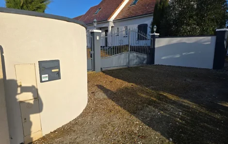 Ravalement peinture Bouloire 72440